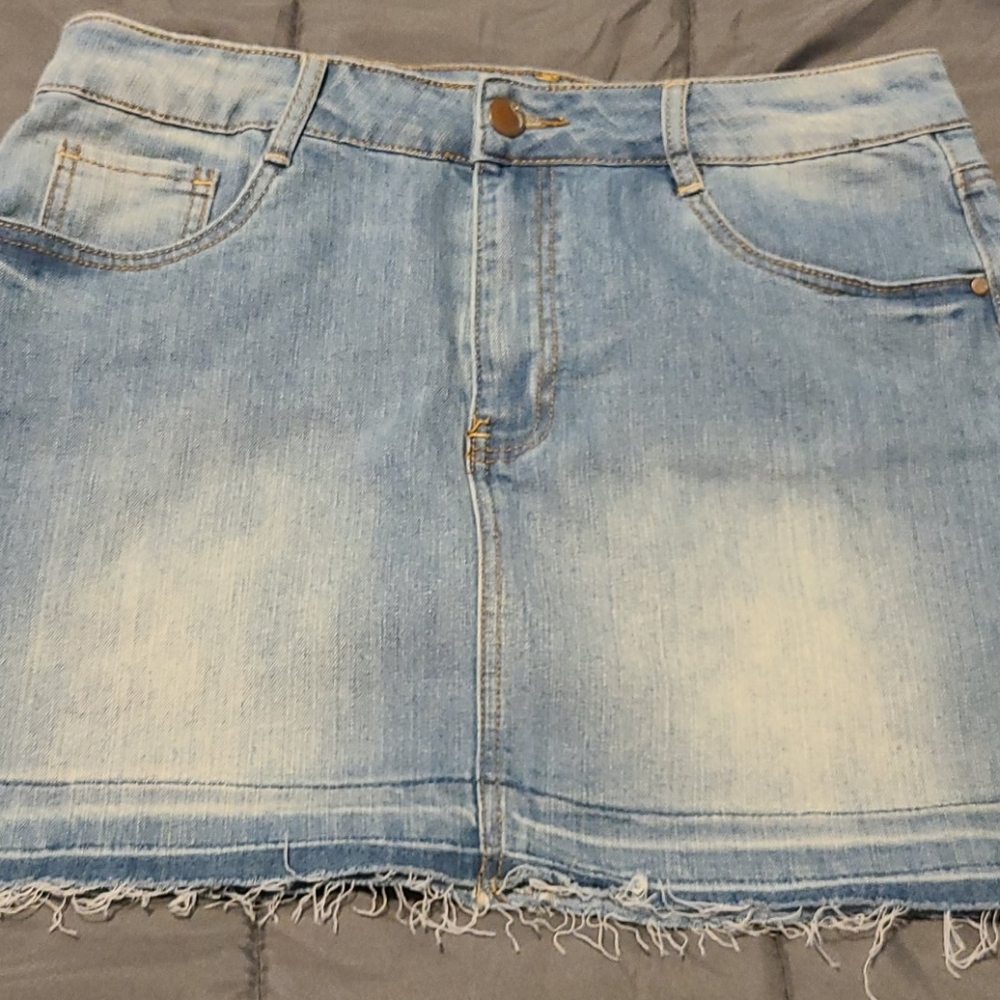 Denim skirt